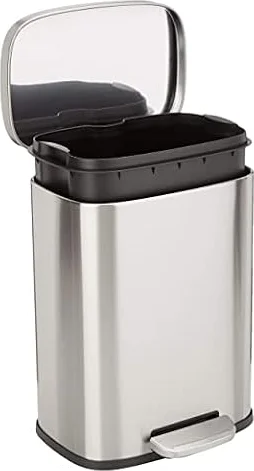 Amazon Basics Pattumiera rettangolare, piccola, antimacchia, chiusura ammortizzata, acciaio inox spazzolato, 12 l, finitura nichel satinato, 28,7 x 25,1 x 38,3 cm (lunghezza x larghezza x altezza)