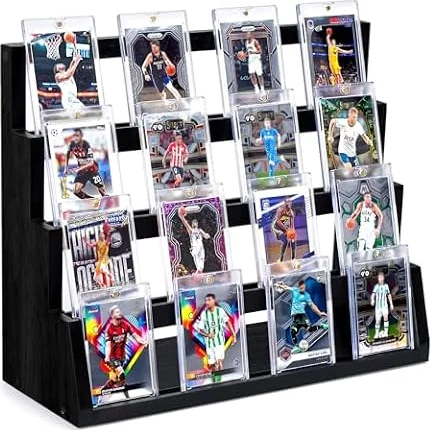 Emfogoo Espositore per Carte Collezionabili, 4 Livelli Legno Contenitore per Carte con Porta Carte e Scomparti Regolabili per Carte Sportive da Collezione ed Esposizioni (Nero)