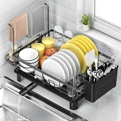 ViviDreamore Scolapiatti, Scaffale per Stoviglie Organizzatore da Cucina | Per Piatti, Tazze e Strofinacci, Salvaspazio Design con Portaposate, Materiale Antiruggine, 360° Drenaggio Regolabile Nero